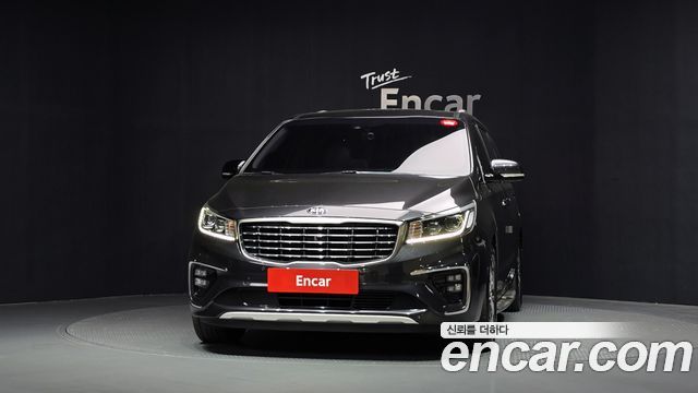 Kia Carnival 9-Seater Noblesse Special 2020 — фото 3
