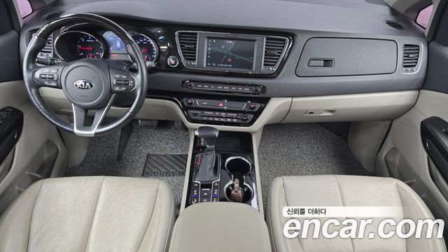 Kia Carnival 9-Seater Noblesse Special 2020 — фото 7