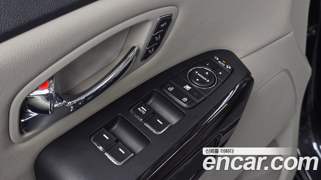 Kia Carnival 9-Seater Noblesse Special 2020 — фото 20