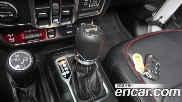 Jeep Wrangler (JL) 2.0 Rubicon Power Top 4Door 2024 — фото 9
