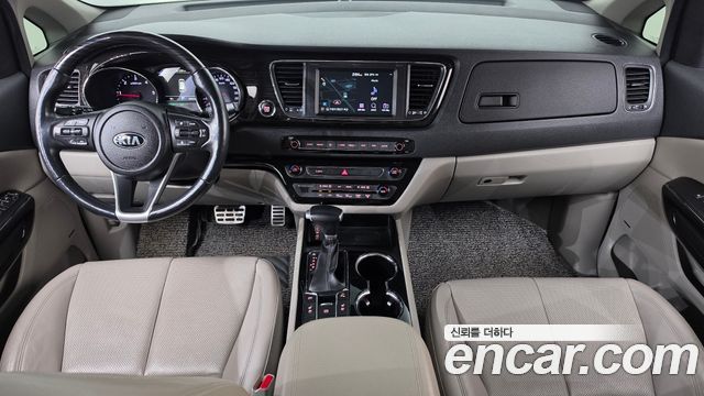 Kia Carnival 7-Seater Limousine President 2020 — фото 7