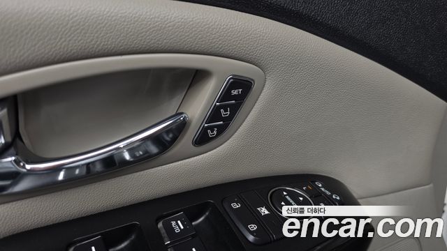 Kia Carnival 7-Seater Limousine President 2020 — фото 18