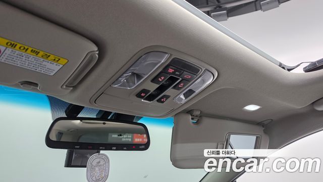 Kia Carnival 7-Seater Limousine President 2020 — фото 19