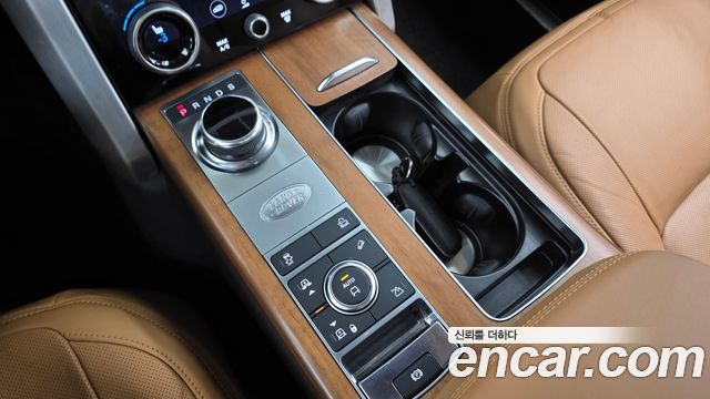 Land Rover Range Rover (IV) 5.0 SC AB 2021 — фото 9