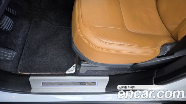 Land Rover Range Rover (IV) 5.0 SC AB 2021 — фото 31