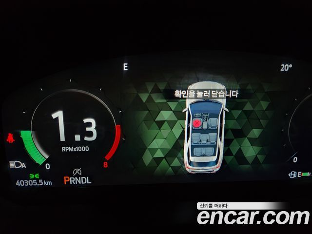 Ford Explorer (VI) 2.3 Platinum 4WD 2025 — фото 8