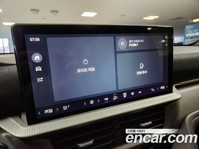 Ford Explorer (VI) 2.3 Platinum 4WD 2025 — фото 17