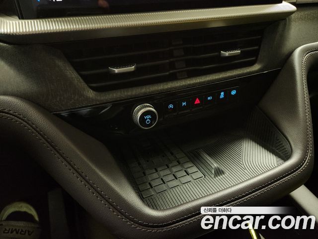 Ford Explorer (VI) 2.3 Platinum 4WD 2025 — фото 19