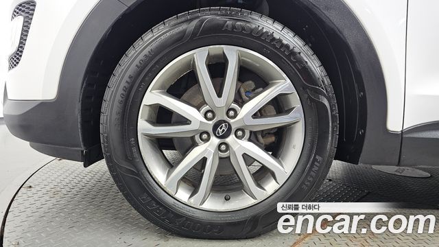 Hyundai Santa Fe (DM) Diesel(e-VGT) 2.0 2WD Morden 2015 — фото 5