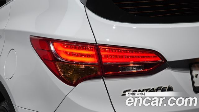 Hyundai Santa Fe (DM) Diesel(e-VGT) 2.0 2WD Morden 2015 — фото 23
