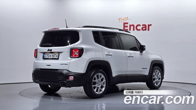 Jeep Renegade 2.4 Limited 2021 — фото 2