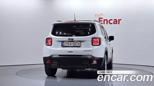 Jeep Renegade 2.4 Limited 2021 — фото 4