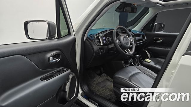 Jeep Renegade 2.4 Limited 2021 — фото 10
