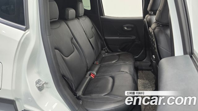 Jeep Renegade 2.4 Limited 2021 — фото 11