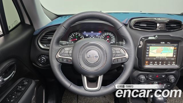 Jeep Renegade 2.4 Limited 2021 — фото 13