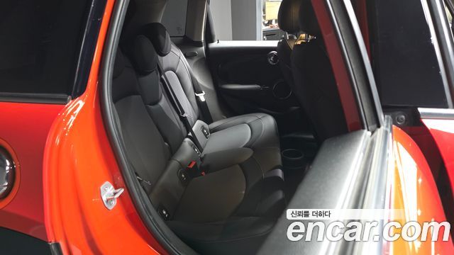 MINI Cooper S 5Door HIGH 3rd 2021 — фото 12