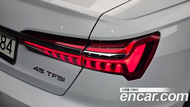 Audi A6 (C8) 45 TFSI Premium 2021 — фото 23