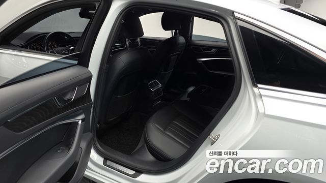 Audi A6 (C8) 45 TFSI Premium 2021 — фото 26
