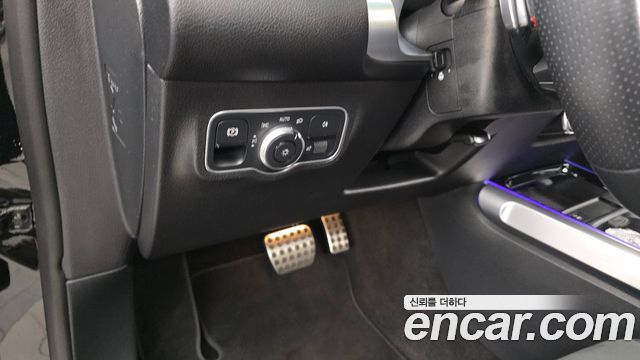 Mercedes-Benz GLB-Class (X247) GLB250 4MATIC 2024 — фото 18