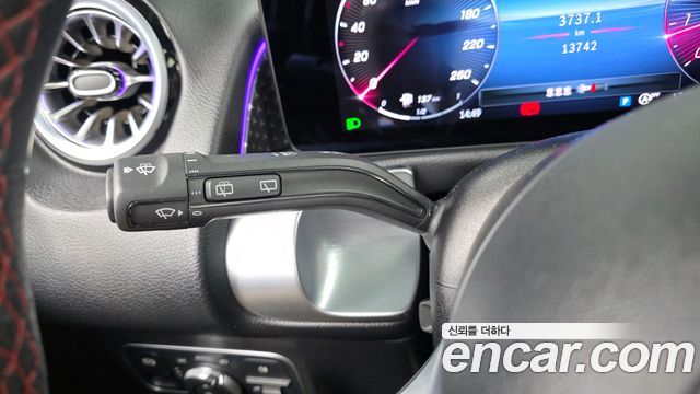 Mercedes-Benz GLB-Class (X247) GLB250 4MATIC 2024 — фото 27