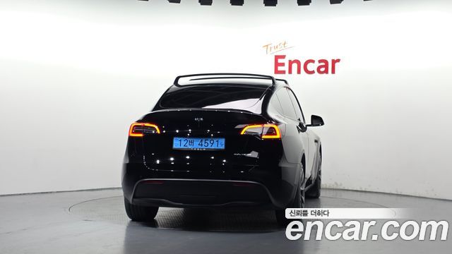 Tesla Model Y Long Range AWD 2022 — фото 4