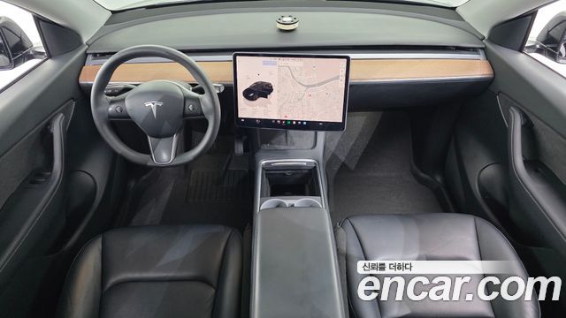 Tesla Model Y Long Range AWD 2022 — фото 7