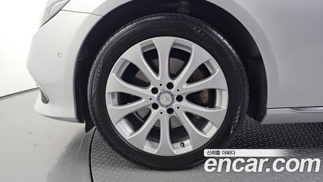 Mercedes-Benz E-Class (W213) E220d Exclusive 2017 — фото 5