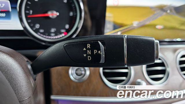 Mercedes-Benz E-Class (W213) E220d Exclusive 2017 — фото 9