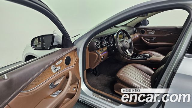 Mercedes-Benz E-Class (W213) E220d Exclusive 2017 — фото 10