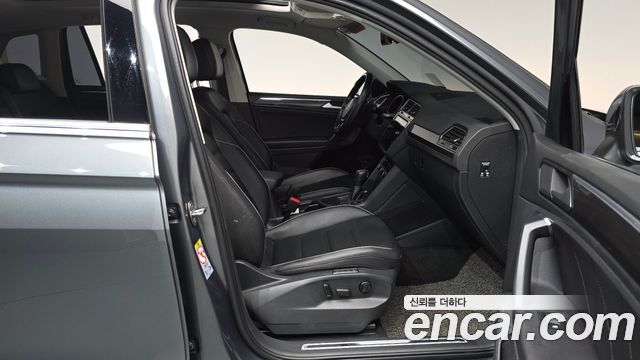 Volkswagen Tiguan (II) 2.0 TDI Prestige 2020 — фото 26