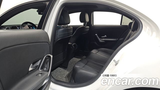 Mercedes-Benz A-Class (W177) A220 Sedan 2020 — фото 11
