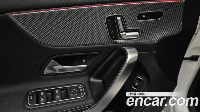 Mercedes-Benz A-Class (W177) A220 Sedan 2020 — фото 13