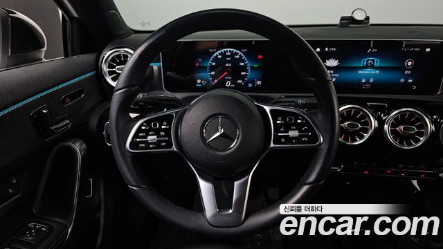 Mercedes-Benz A-Class (W177) A220 Sedan 2020 — фото 15