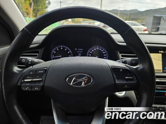 Hyundai Avante (AD) 1.6 Smart 2020 — фото 19