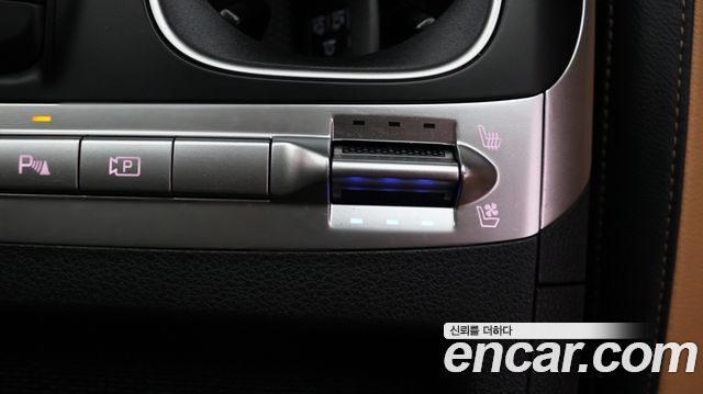 Kia Carnival (IV) Gasoline 9-Seater Prestige 2023 — фото 10