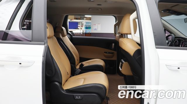 Kia Carnival (IV) Gasoline 9-Seater Prestige 2023 — фото 23