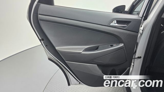 Hyundai Tucson Diesel 2.0 2WD Modern 2020 — фото 25