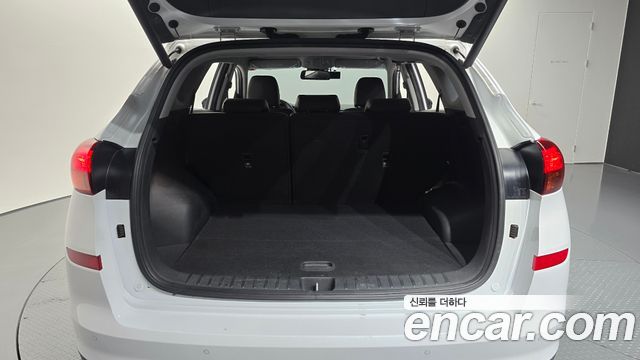 Hyundai Tucson Diesel 2.0 2WD Modern 2020 — фото 34