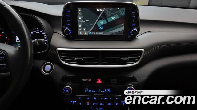 Hyundai Tucson Diesel 2.0 2WD Premium 2019 — фото 27