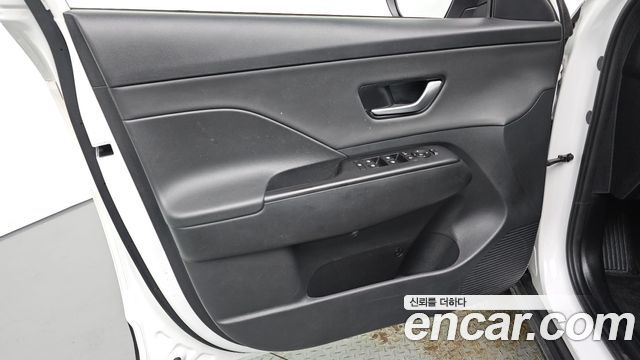 Hyundai Kona (SX2) Gasoline 1.6 Turbo 2WD Modern 2023 — фото 24