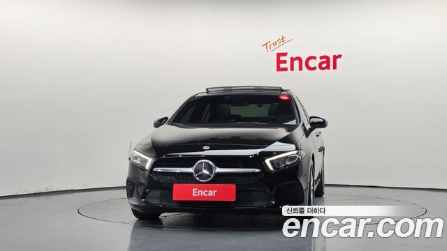 Mercedes-Benz A-Class (W177) A220 Sedan 2020 — фото 3