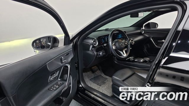 Mercedes-Benz A-Class (W177) A220 Sedan 2020 — фото 10