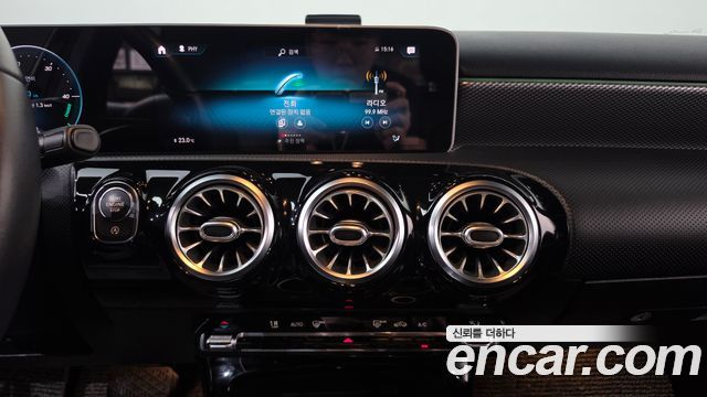 Mercedes-Benz A-Class (W177) A220 Sedan 2020 — фото 13