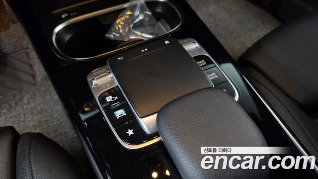 Mercedes-Benz A-Class (W177) A220 Sedan 2020 — фото 31