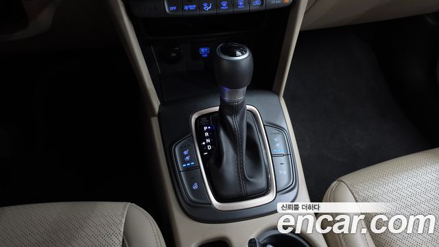 Hyundai Kona Hybrid Premium Special 2020 — фото 9