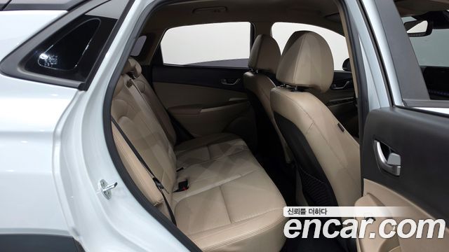 Hyundai Kona Hybrid Premium Special 2020 — фото 11