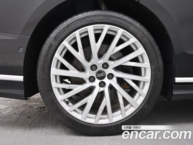 Audi A8 (D5) 55 TFSI Quattro LWB 2021 — фото 5