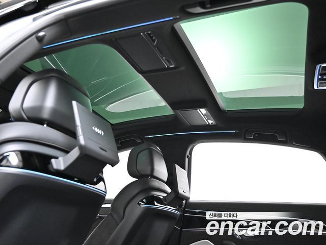 Audi A8 (D5) 55 TFSI Quattro LWB 2021 — фото 23