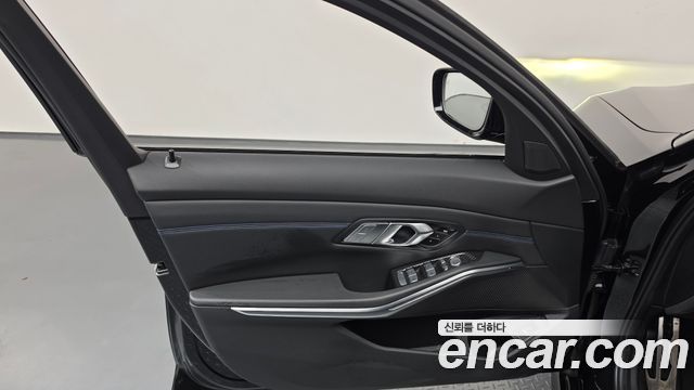 BMW 3 Series (G20) 320i M Sport 2022 — фото 24