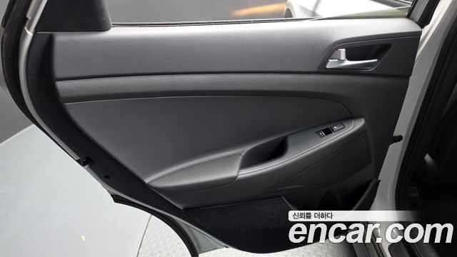 Hyundai Tucson Gasoline 1.6 turbo 2WD Premium 2019 — фото 28